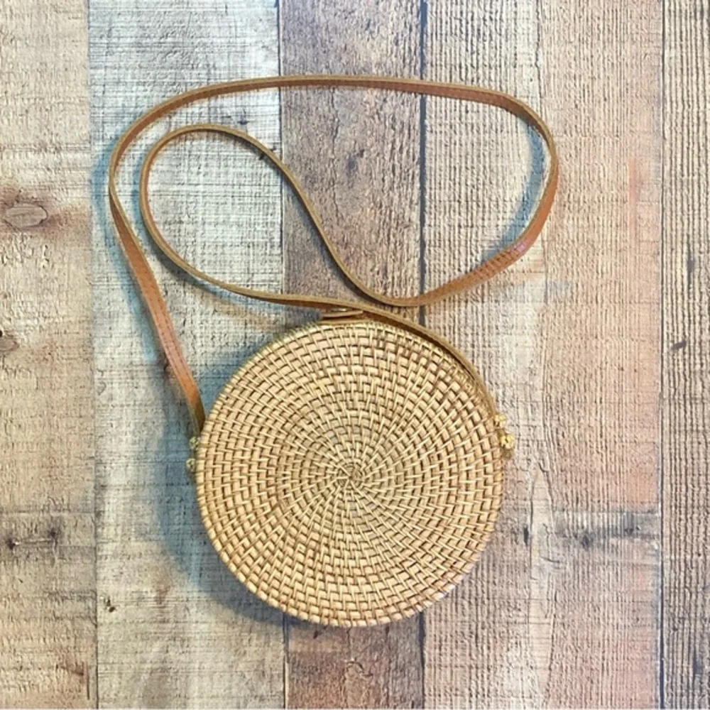 Handwoven Round Rattan Crossbody Bag Tropical Lining‎ Natural Boho Circle Purse